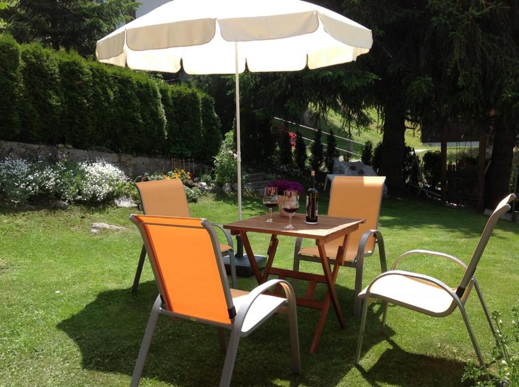 Chalet Heimetli Grachen Bagian luar foto